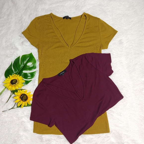 Bundle 2 Tops Size Medium Mostaza and Guin… - Picture 5 of 5